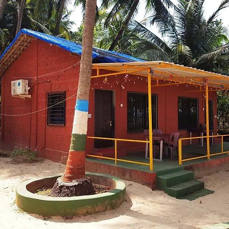 Mayekar'S Holiday Home, Chivla Beach, Малван Экстерьер фото